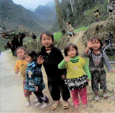 Alastair Ward Cycling on the  tour with redspokes